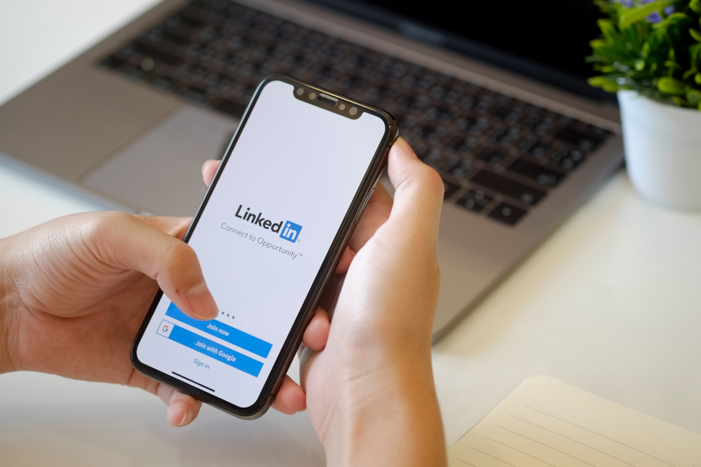 How to Add Certification in LinkedIn: Step-by-Step Guide